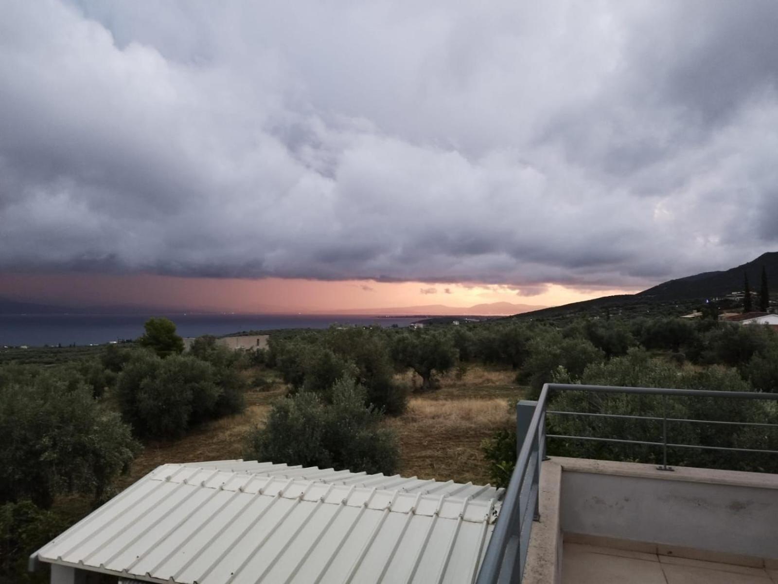 Panoramic View Summerhouse Lukíszia Kültér fotó